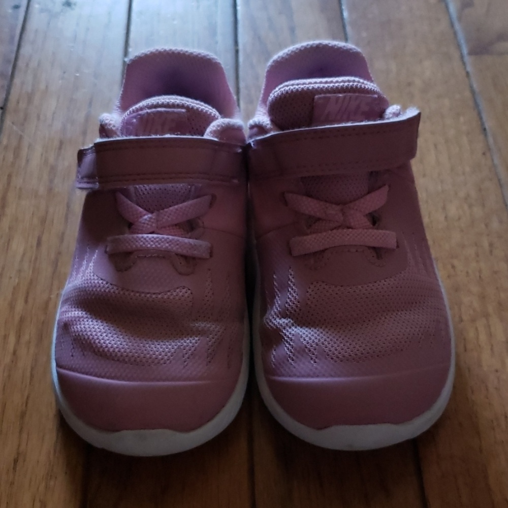Girls nike shoes